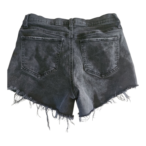 SO High Rise Curvy Mom Jean Shorts Size 11/30 Black Distressed Cutoff - Picture 2 of 7